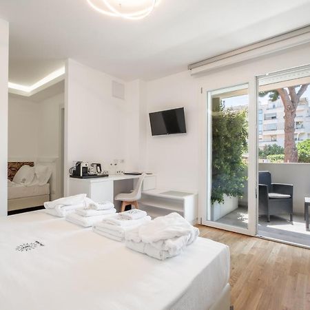 Helios Guest House กาญารี ภายนอก รูปภาพ
