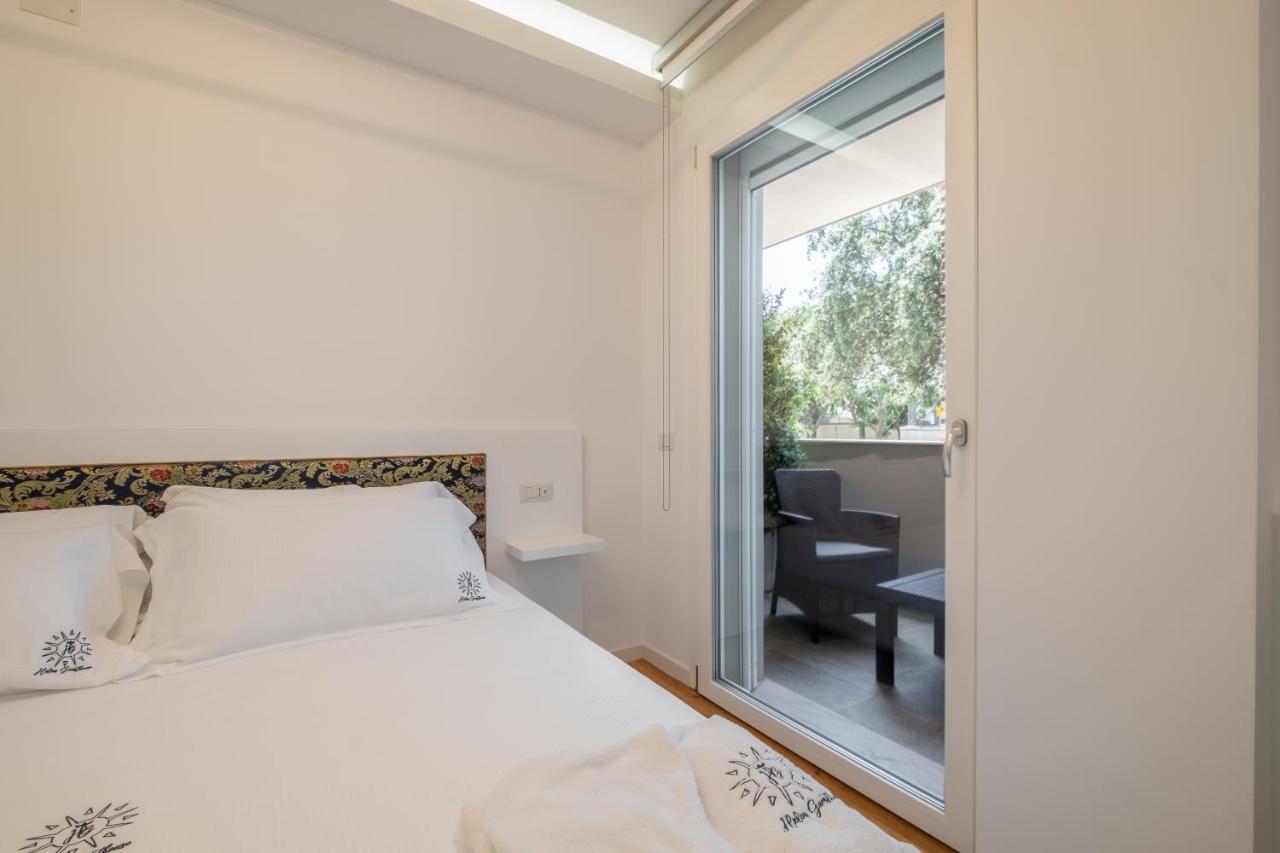 Helios Guest House กาญารี ภายนอก รูปภาพ