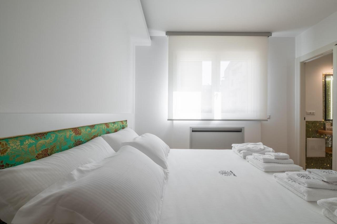 Helios Guest House กาญารี ภายนอก รูปภาพ